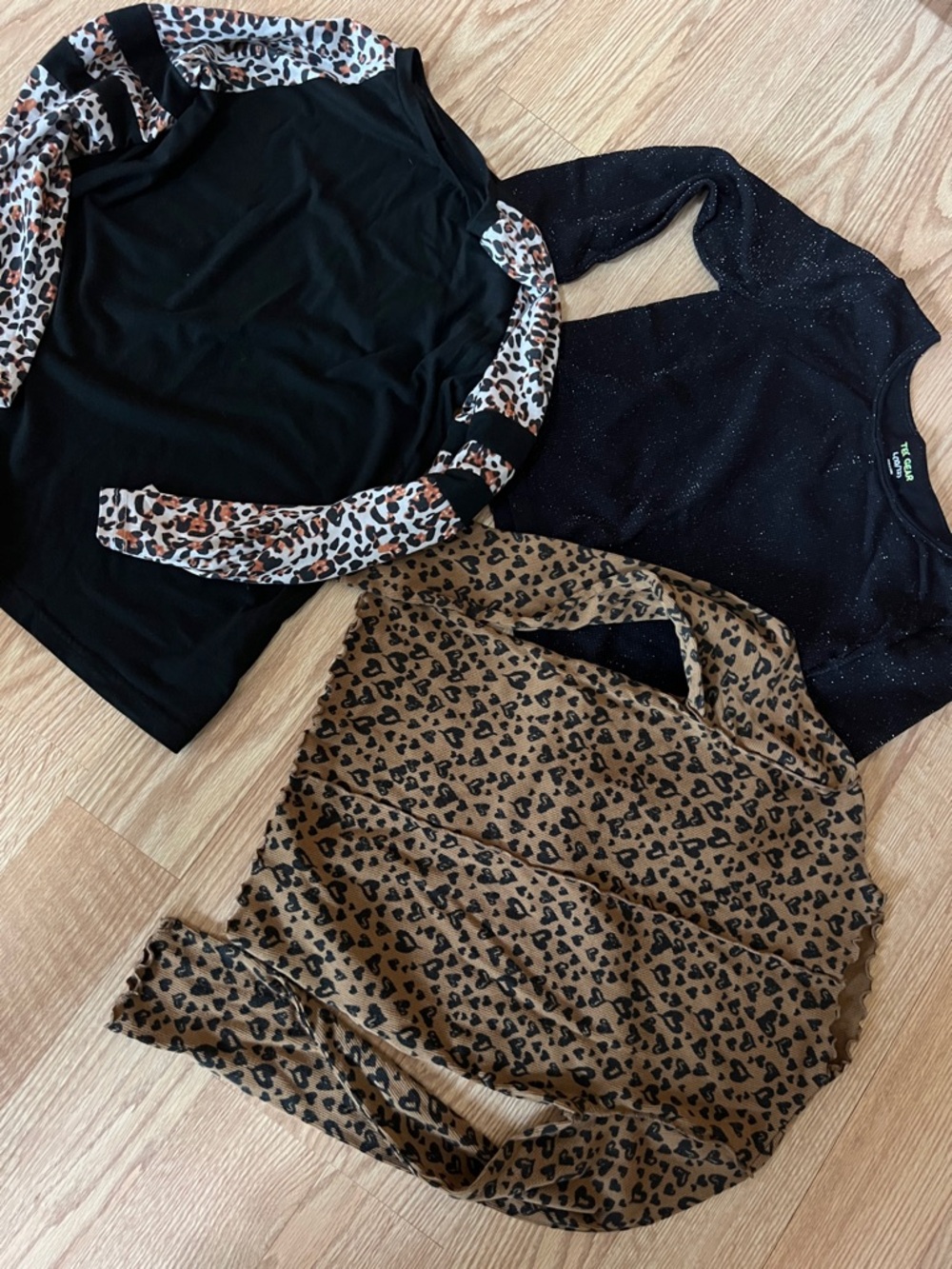 Girls size 10/12 tops Like New
